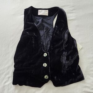 We The Free Libby Cropped Velvet Vest in Black Noir Size Medium